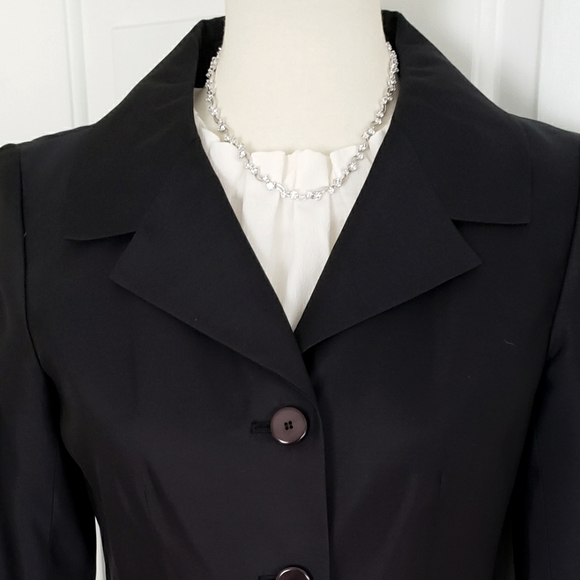 Talbots Beautiful Silk Blazer/Jacket - Picture 2 of 9